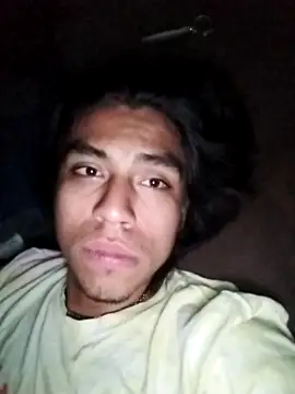 Snapshot of AlexAlejandro13 chatting on 22, 5, 2026 AlexAlejandro13 online show from 22, 5, 2026