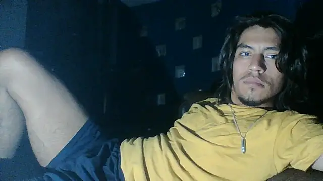 AlexAlejandro13 online show from 4, 4, 2026