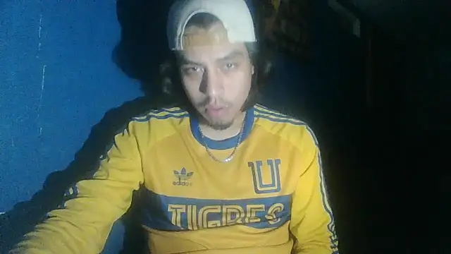 AlexAlejandro13 online show from 16, 10, 2025