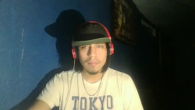 AlexAlejandro13 online show from 11, 10, 2025