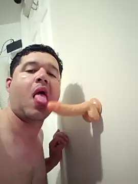 Snapshot of DiegoDuke chatting on 13, 5, 2026 DiegoDuke online show from 13, 5, 2026
