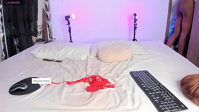 AgathaFoxx online show from 3, 2, 2026