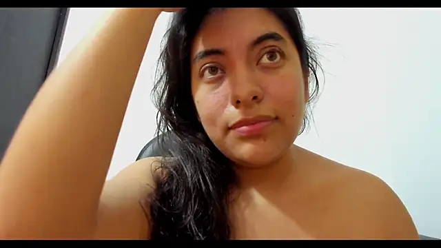 Snapshot of emilysex_118 chatting on 26, 4, 2026 emilysex 118 online show from 26, 4, 2026