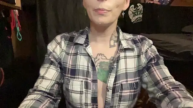 Snapshot of TeenyDoll chatting on 2, 11, 2025 TeenyDoll online show from 2, 11, 2025