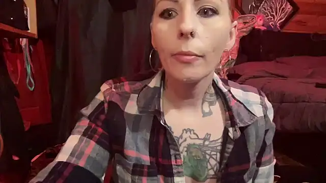 Snapshot of TeenyDoll chatting on 1, 12, 2025 TeenyDoll online show from 1, 12, 2025