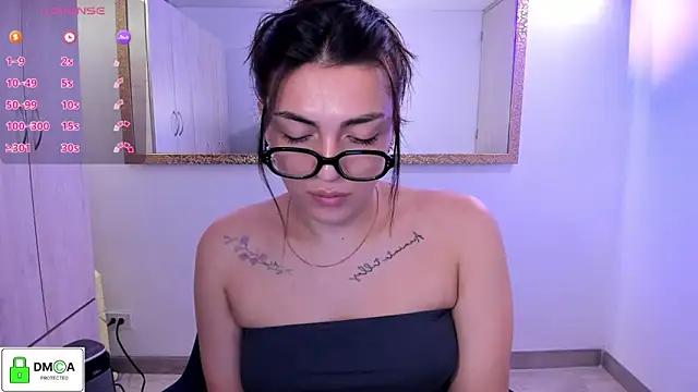 Snapshot of EricaVanderhill chatting on 16, 5, 2026 EricaVanderhill online show from 16, 5, 2026