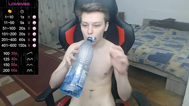 Snapshot of hugkydo chatting on 7, 2, 2025 hugkydo online show from 7, 2, 2025