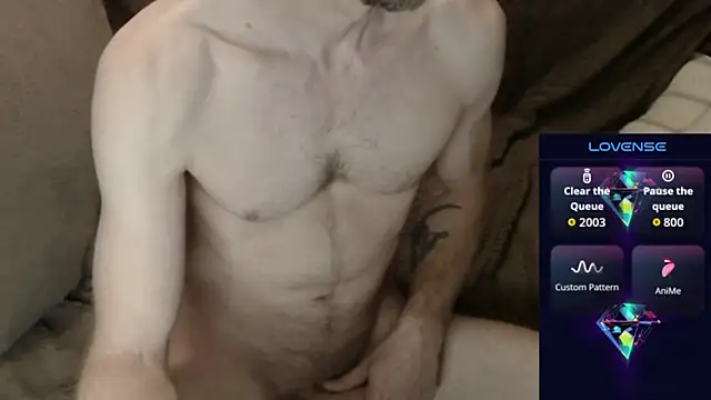 Snapshot of MaxRouger chatting on 9, 11, 2025 MaxRouger online show from 9, 11, 2025