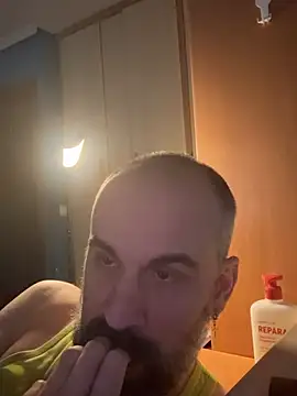 pollito1985 2 online show from 8, 2, 2026