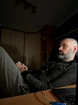 pollito1985 2 online show from 16, 11, 2025