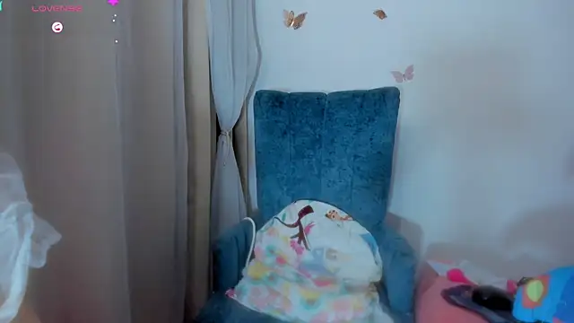 ashelydainii online show from 22, 7, 2026