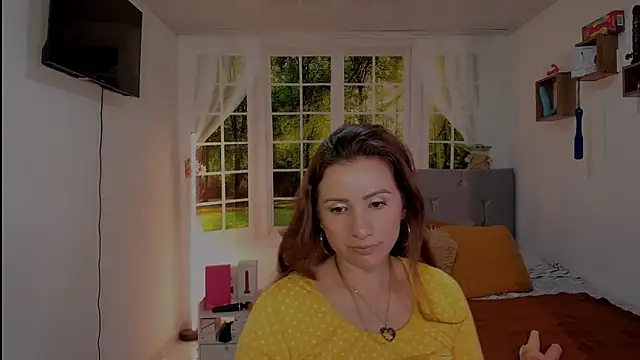 Snapshot of vanessabrown_ chatting on 3, 5, 2026 vanessabrown online show from 3, 5, 2026