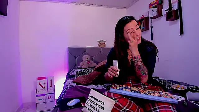 vanessabrown  online show from 9, 1, 2026