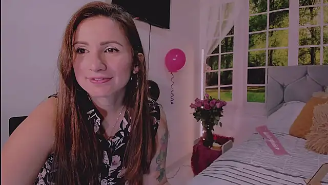 vanessabrown  online show from 21, 4, 2026