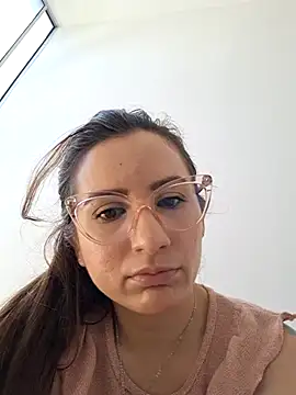 Snapshot of vanessabrown_ chatting on 27, 6, 2026 vanessabrown online show from 27, 6, 2026