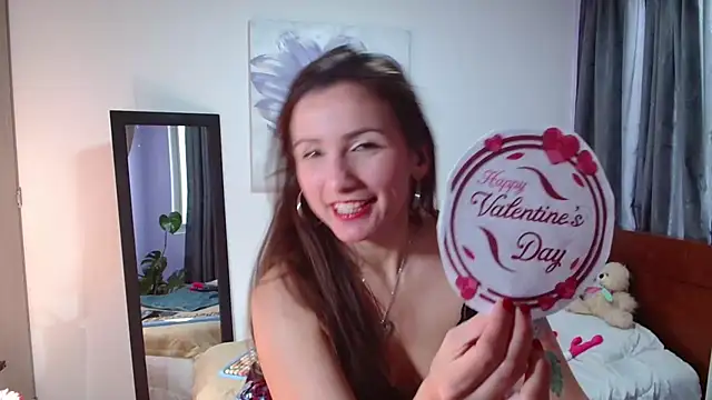 vanessabrown  online show from 14, 2, 2025
