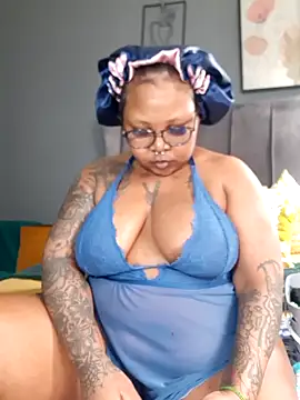 Snapshot of PearlSexxy69 chatting on 15, 10, 2025 PearlSexxy69 online show from 15, 10, 2025