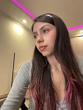 Snapshot of Sensualtease chatting on 28, 4, 2026 Sensualtease online show from 28, 4, 2026