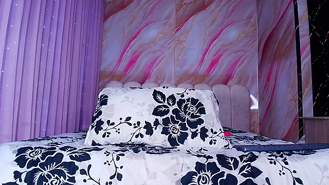 sofi decker online show from 21, 3, 2026