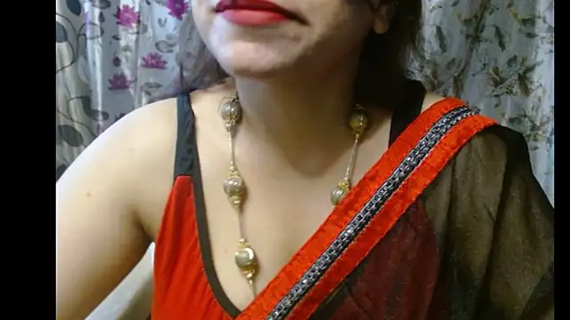 Snapshot of Star-Night chatting on 28, 9, 2025 Star-Night online show from 28, 9, 2025