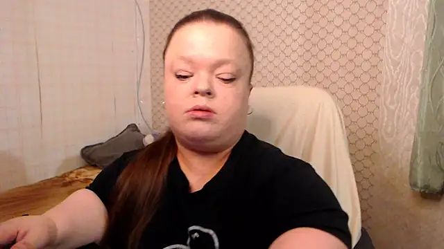 Snapshot of Janiffer_MiMi chatting on 4, 6, 2026 Janiffer MiMi online show from 4, 6, 2026