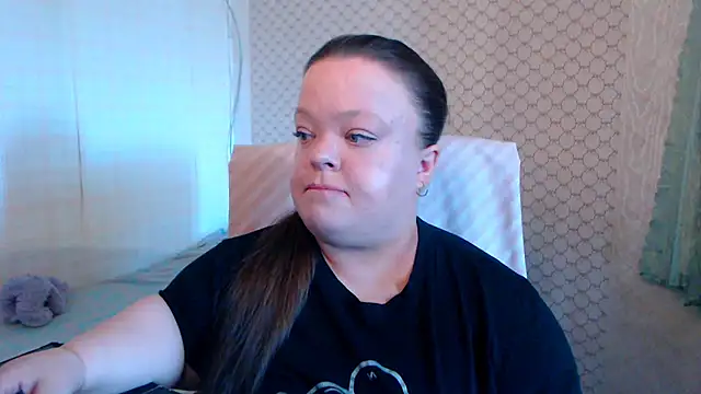 Snapshot of Janiffer_MiMi chatting on 19, 6, 2026 Janiffer MiMi online show from 19, 6, 2026