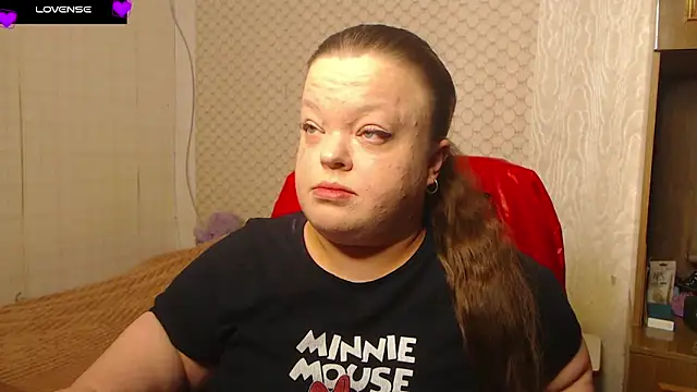 Janiffer MiMi online show from 15, 11, 2025