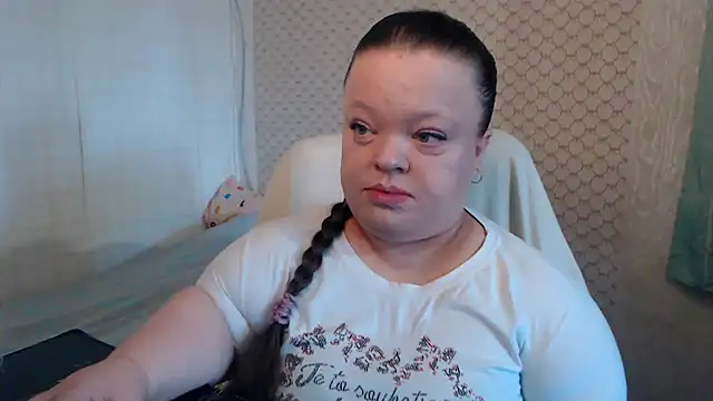Snapshot of Janiffer_MiMi chatting on 25, 5, 2026 Janiffer MiMi online show from 25, 5, 2026