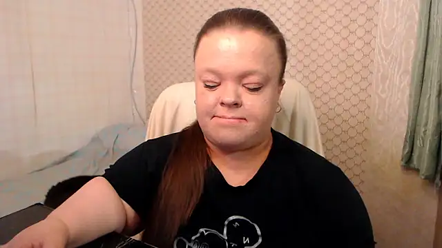 Snapshot of Janiffer_MiMi chatting on 31, 5, 2026 Janiffer MiMi online show from 31, 5, 2026