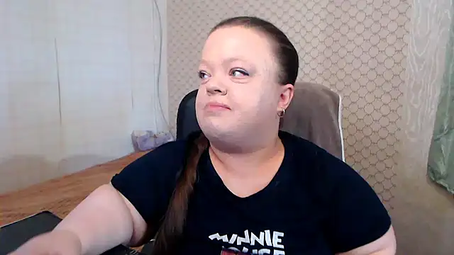 Snapshot of Janiffer_MiMi chatting on 20, 5, 2026 Janiffer MiMi online show from 20, 5, 2026