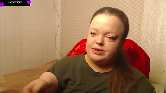 Janiffer MiMi online show from 5, 12, 2025