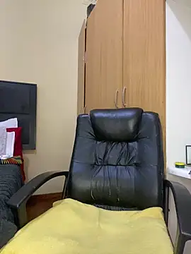 Snapshot of BADFATASS85 chatting on 3, 5, 2026 BADFATASS85 online show from 3, 5, 2026