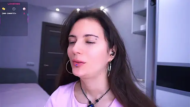 Holla Molly online show from 18, 3, 2026