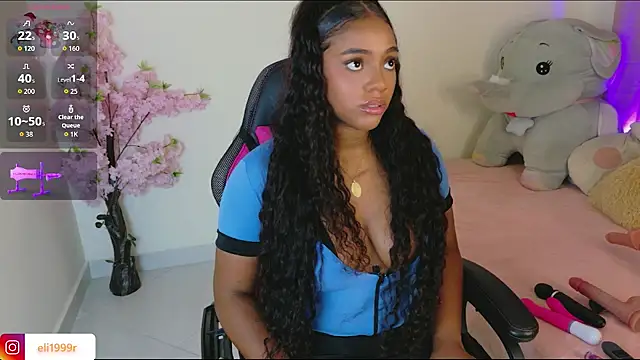 Snapshot of HollyJorda chatting on 12, 7, 2026 HollyJorda online show from 12, 7, 2026
