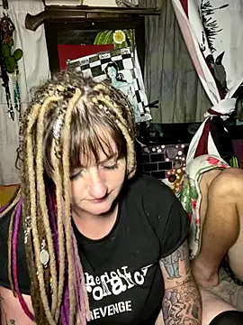 Snapshot of 1-800-FUCKYOU chatting on 28, 9, 2025 1-800-FUCKYOU online show from 28, 9, 2025