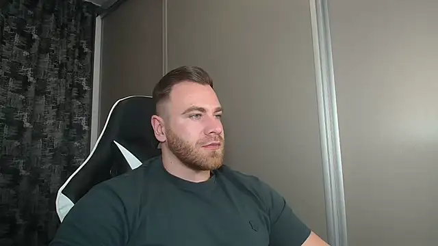 Thori92 online show from 26, 2, 2025