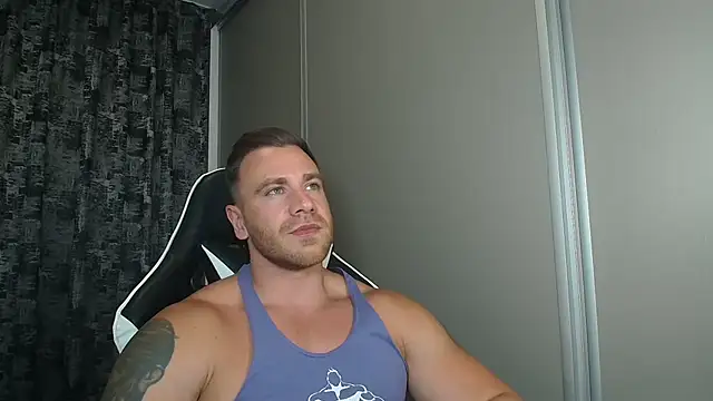 Snapshot of Thori92 chatting on 7, 7, 2026 Thori92 online show from 7, 7, 2026