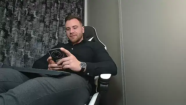 Thori92 online show from 12, 2, 2025