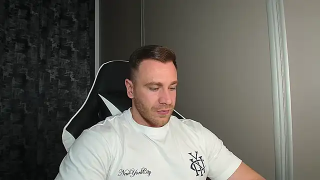 Snapshot of Thori92 chatting on 14, 5, 2026 Thori92 online show from 14, 5, 2026