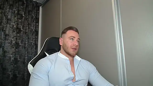 Snapshot of Thori92 chatting on 2, 8, 2026 Thori92 online show from 2, 8, 2026