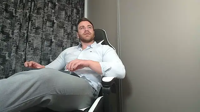 Thori92 online show from 10, 2, 2025