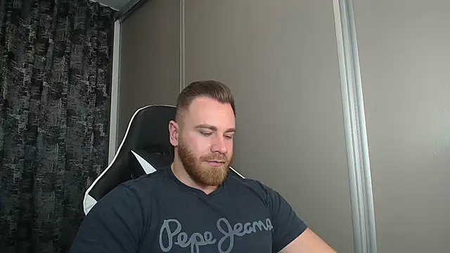 Thori92 online show from 5, 12, 2025