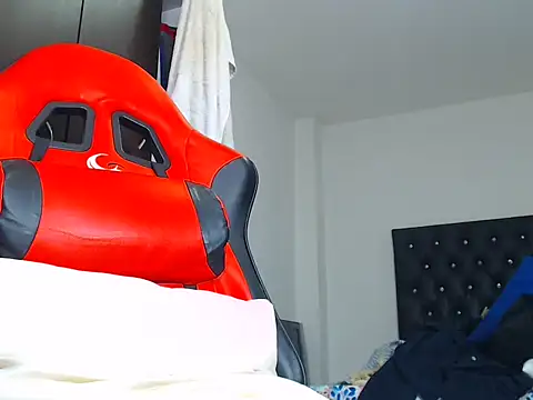 jeancarloscum12 online show from 11, 2, 2026