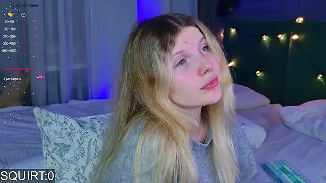 Snapshot of _aleksa_ chatting on 28, 11, 2025 aleksa online show from 28, 11, 2025