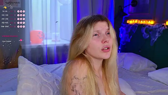 Snapshot of _aleksa_ chatting on 29, 10, 2025 aleksa online show from 29, 10, 2025