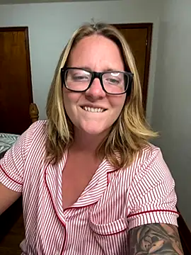 Lizzyloo online show from 11, 10, 2025