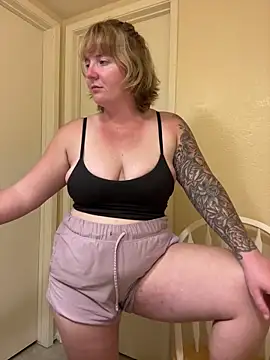 Lizzyloo online show from 12, 2, 2025