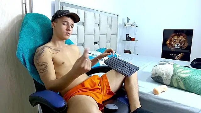 Andrew lovely18 online show from 11, 2, 2026