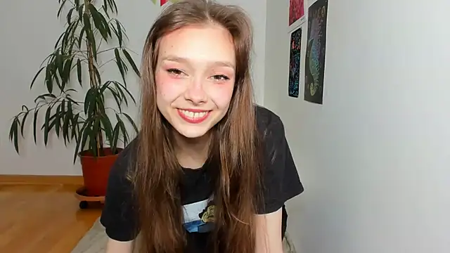 Snapshot of Michelle_Melnss chatting on 9, 2, 2025 Michelle Melnss online show from 9, 2, 2025