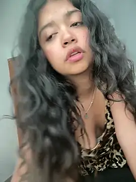 Snapshot of Peach_Girll chatting on 13, 3, 2026 Peach Girll online show from 13, 3, 2026